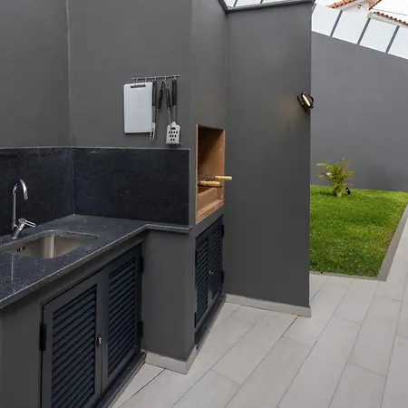 A&m House Iii * Arco da Calheta (Madeira)