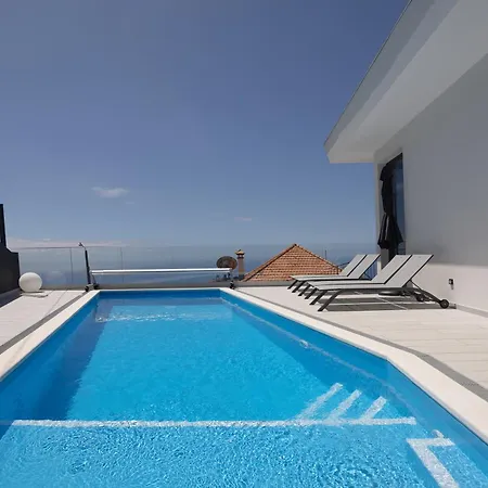 A&m House Iii Villa