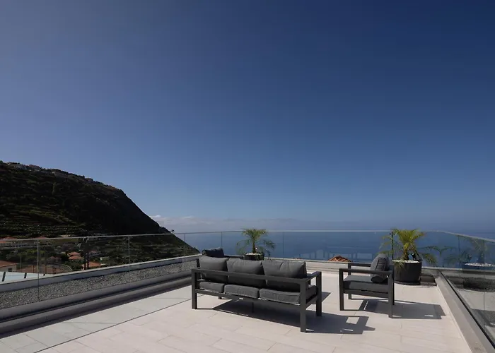 A&m House Iii * Arco da Calheta